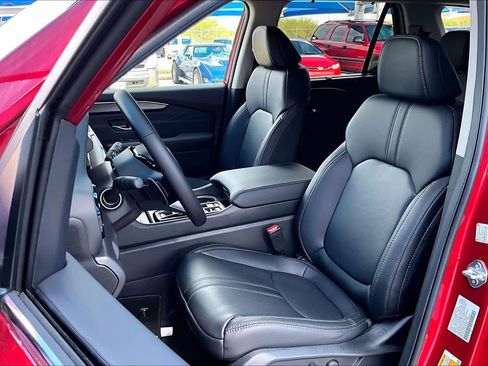 Used 2026 Honda Pilot Touring image 9