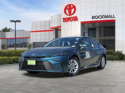 New 2026 Toyota Camry LE w/ Convenience Package