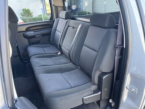 Used 2011 Chevrolet Silverado 3500 LT w/ Suspension Package, Off-Road AWD/4WD image 41