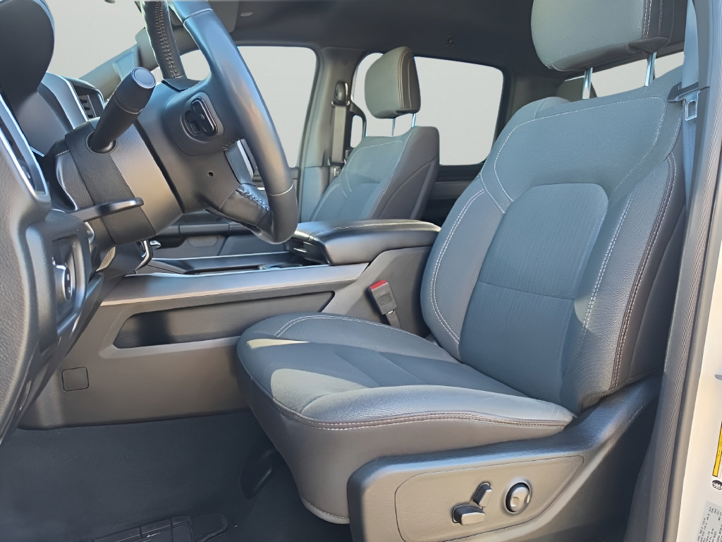 Used 2022 RAM 1500 Big Horn AWD/4WD image 12