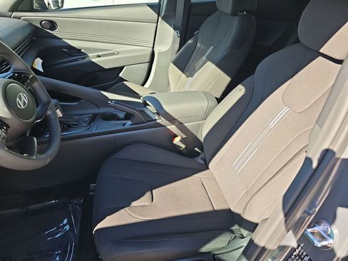 New 2026 Hyundai Elantra Sport FWD image 15