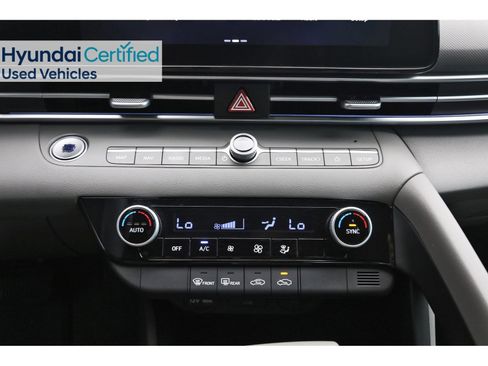 Certified 2024 Hyundai Elantra SEL FWD image 27