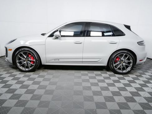 Certified 2024 Porsche Macan GTS image 2