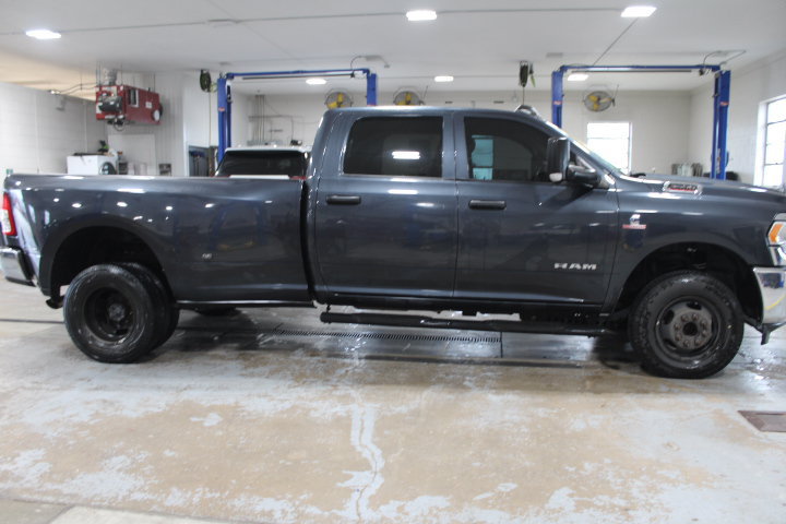 Used 2020 RAM 3500 Tradesman AWD/4WD image 11