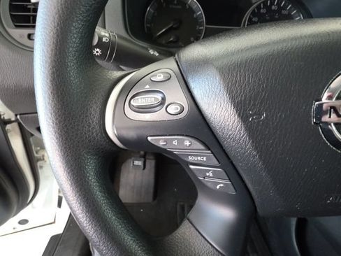 Used 2019 Nissan Pathfinder S FWD image 16