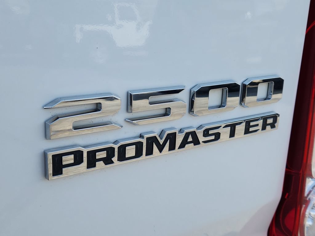 Used 2025 RAM ProMaster 2500 w/ Convenience Group FWD image 5