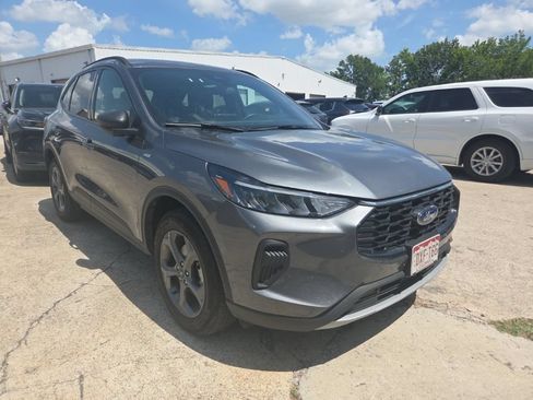 Used 2025 Ford Escape ST-Line AWD/4WD image 5