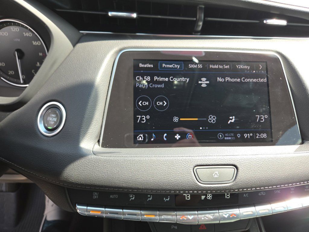Used 2023 Cadillac XT4 Luxury FWD image 14