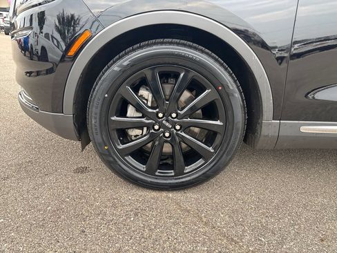 Used 2023 Lincoln Nautilus Reserve w/ Monochromatic Package AWD/4WD image 31