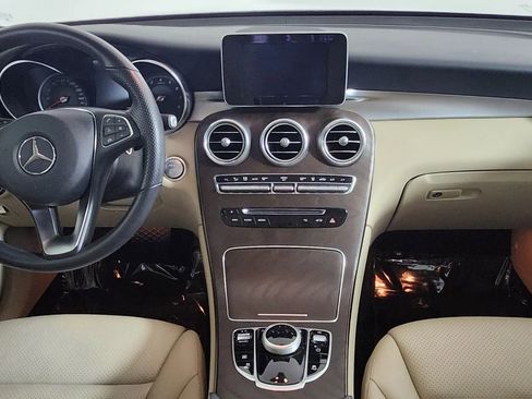 Used 2019 Mercedes-Benz GLC 350e 4MATIC image 26