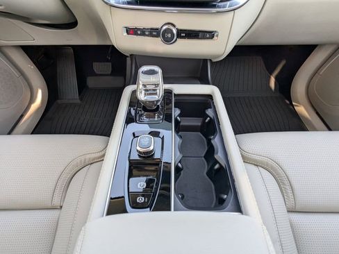 New 2026 Volvo XC90 B6 Ultra w/ Protection Package Premier AWD/4WD image 20