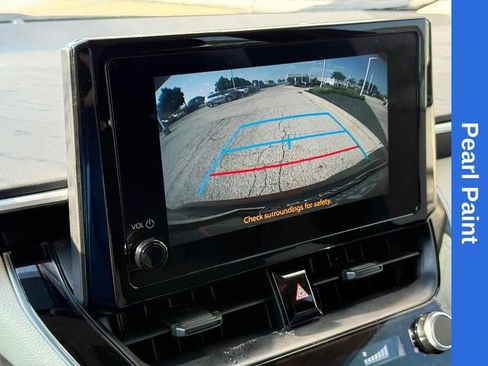 Used 2025 Toyota Corolla LE FWD image 24