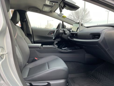 Used 2024 Toyota Prius XLE image 13