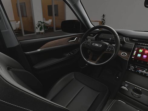 New 2025 Jeep Grand Cherokee Limited image 20