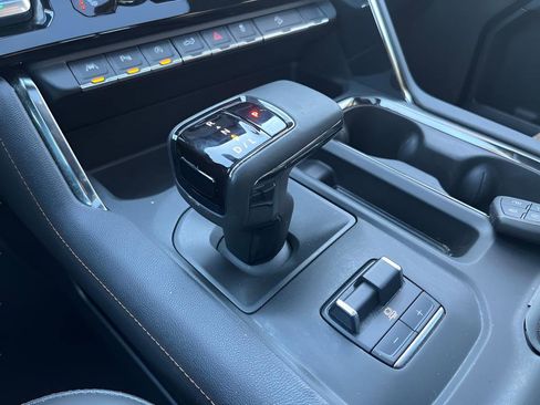 Used 2024 GMC Sierra 1500 AT4 w/ Technology Package image 29