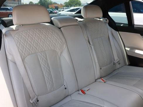 Used 2022 BMW 740i w/ Luxury Rear Seating Package RWD image 17