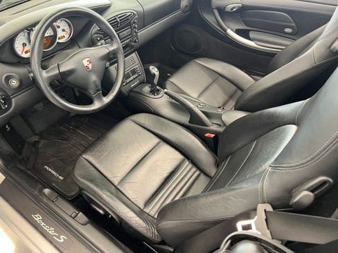 Used 2002 Porsche Boxster S RWD image 11