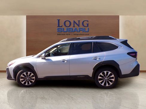 Certified 2025 Subaru Outback Touring XT AWD/4WD image 2