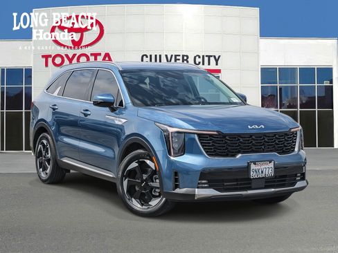 Used 2025 Kia Sorento EX AWD/4WD image 1
