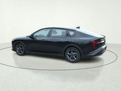Certified 2025 Kia K4 FWD image 3