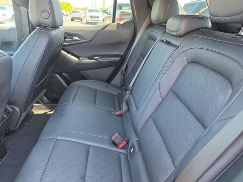 Certified 2025 Chevrolet Equinox LT w/ Convenience Package II FWD image 12