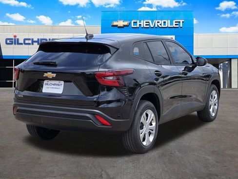 New 2026 Chevrolet Trax LS w/ Driver Confidence Package FWD image 8