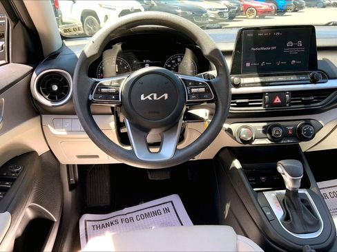 Used 2023 Kia Forte LXS w/ LXS Technology Package FWD image 7
