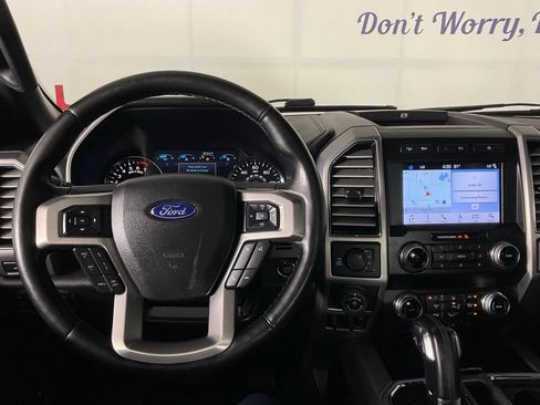 Used 2019 Ford F150 Platinum w/ Equipment Group 701A Luxury AWD/4WD image 17