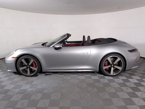Used 2025 Porsche 911 Carrera S RWD image 2