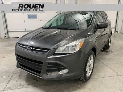 Used 2016 Ford Escape SE w/ SE Cold Weather Package