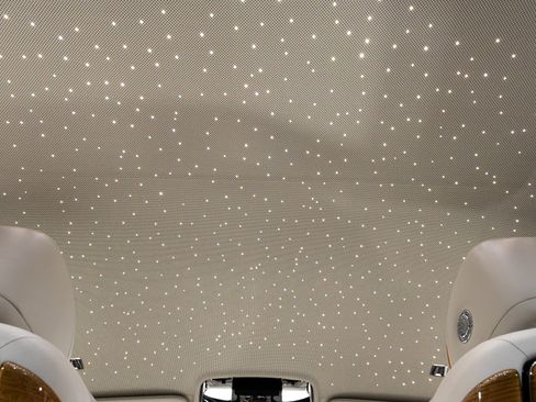 Used 2019 Rolls-Royce Phantom Sedan image 46