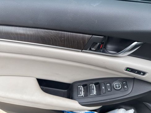Used 2022 Honda Accord EX-L image 10
