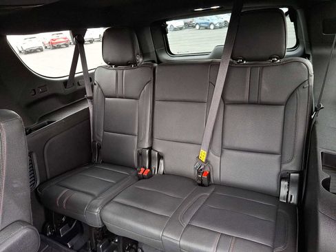 Used 2024 Chevrolet Suburban RST w/ Luxury Package AWD/4WD image 10