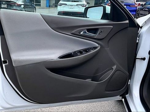 Used 2022 Chevrolet Malibu LT image 17