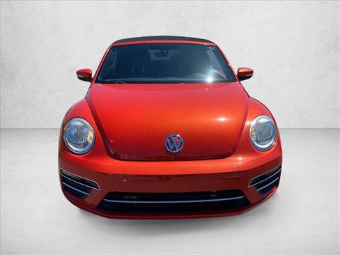 Used 2017 Volkswagen Beetle 1.8T S FWD image 2