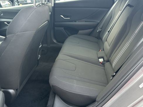 Used 2025 Hyundai Elantra SEL image 20