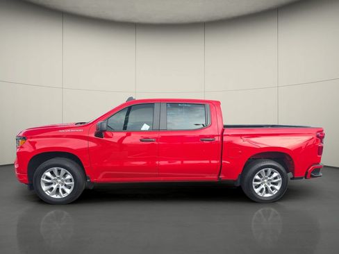Used 2025 Chevrolet Silverado 1500 Custom RWD image 5
