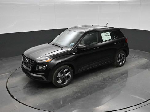 New 2026 Hyundai Venue SEL FWD image 29