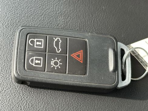 Used 2016 Volvo S80 T5 w/ Convenience Package image 14