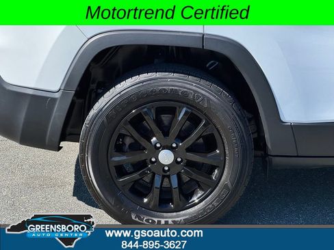 Used 2022 Jeep Cherokee Latitude Lux AWD/4WD image 35