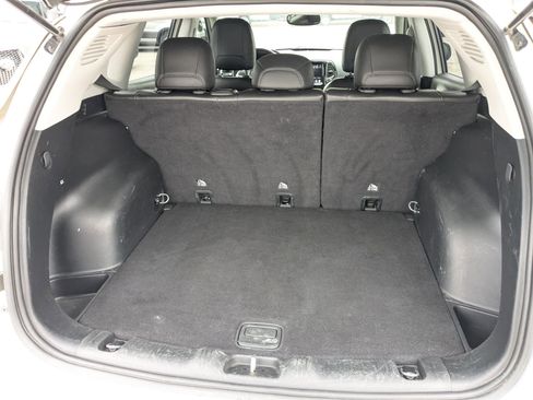 Used 2020 Jeep Compass Limited image 30