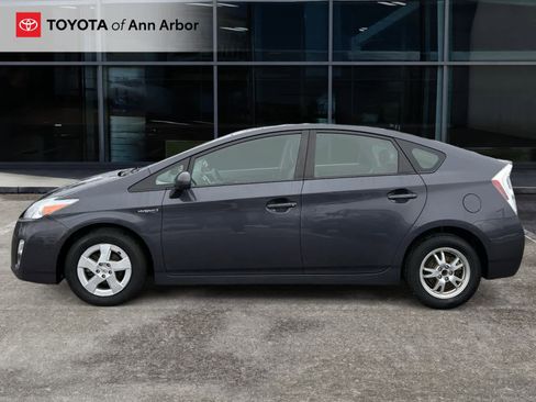 Used 2011 Toyota Prius Three w/ Navigation Pkg image 8