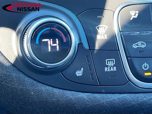 Used 2024 Chevrolet Malibu LT image 27