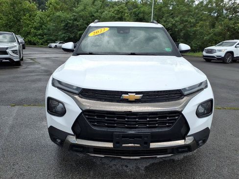 Used 2022 Chevrolet TrailBlazer ACTIV w/ Convenience Package FWD image 2