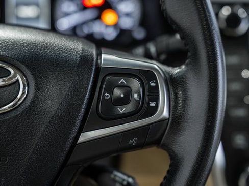 Used 2016 Toyota Camry XLE image 22