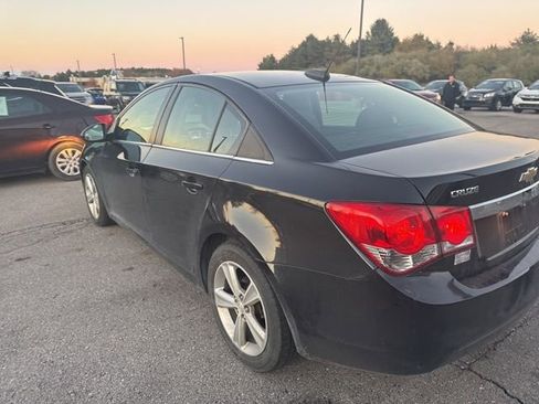 Used 2015 Chevrolet Cruze LT image 16