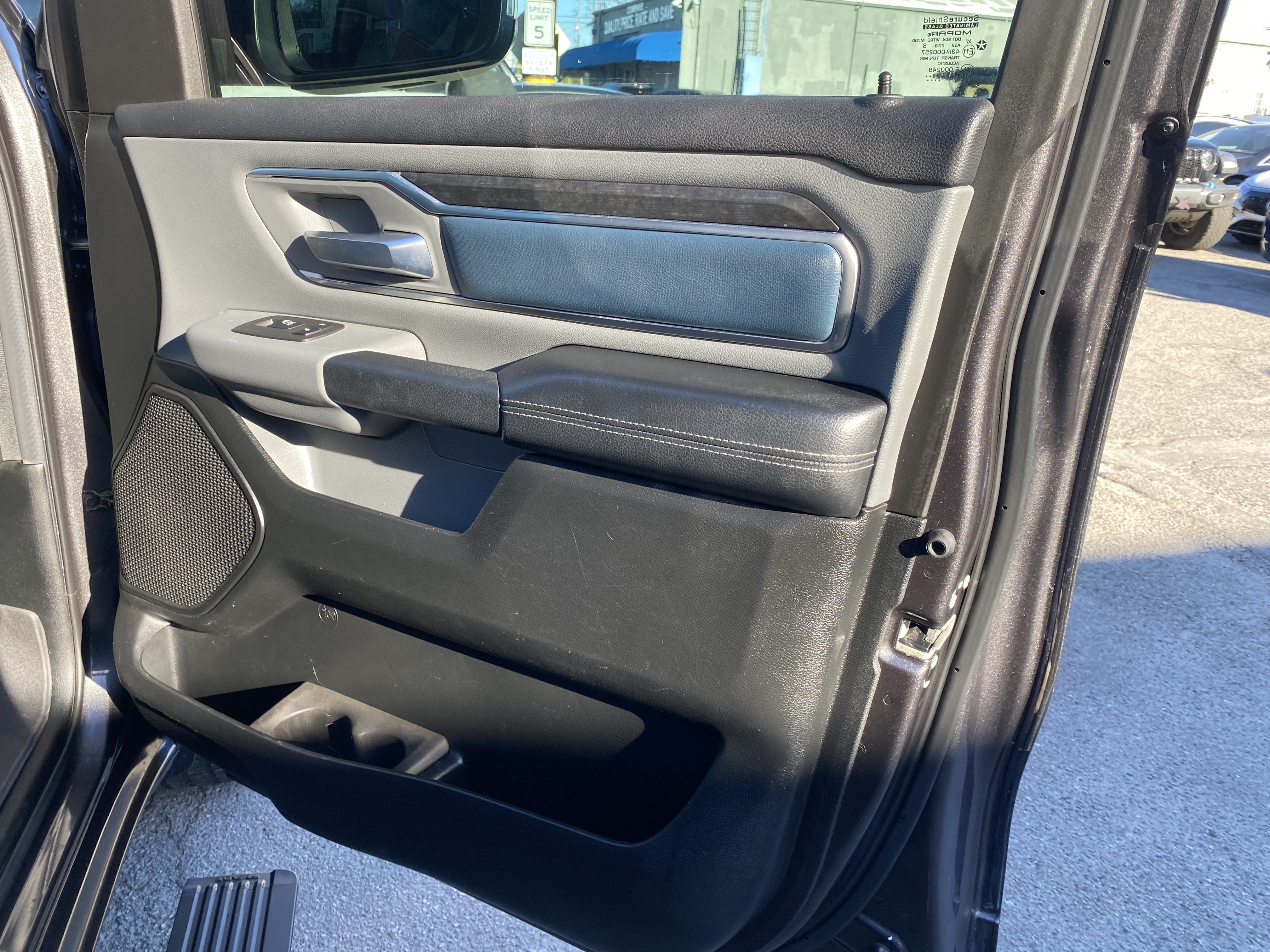 Used 2019 RAM 1500 Big Horn RWD image 24