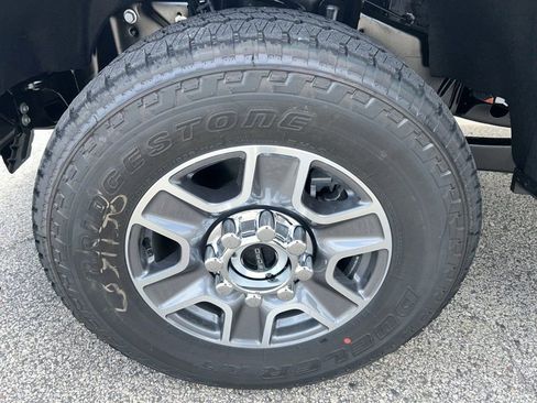 New 2026 Ford F250 Lariat w/ FX4 Off-Road Package image 41