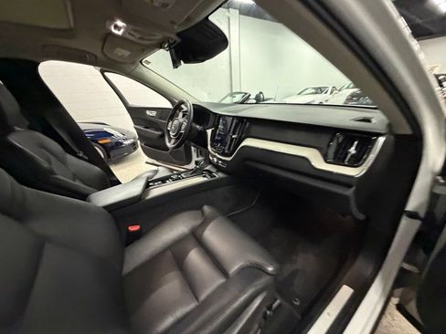 Used 2020 Volvo XC60 T5 Inscription w/ Protection Package Premier AWD/4WD image 26
