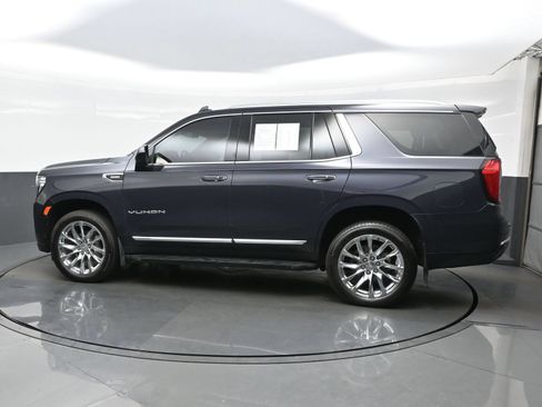 Used 2023 GMC Yukon SLT AWD/4WD image 4
